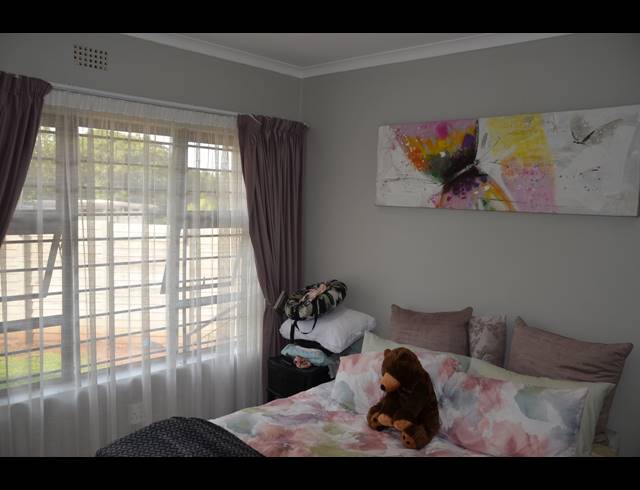 6 BEDROOM HOUSE FOR SALE IN DISCOVERY